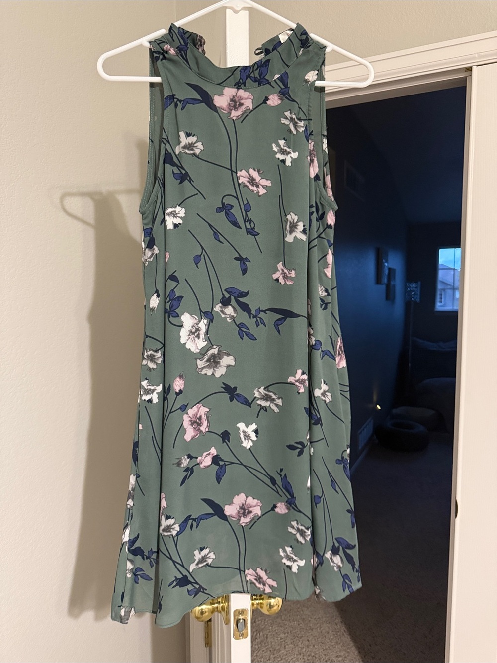 Wishlist Green Floral Ruffle-Neck Sleeveless Dress